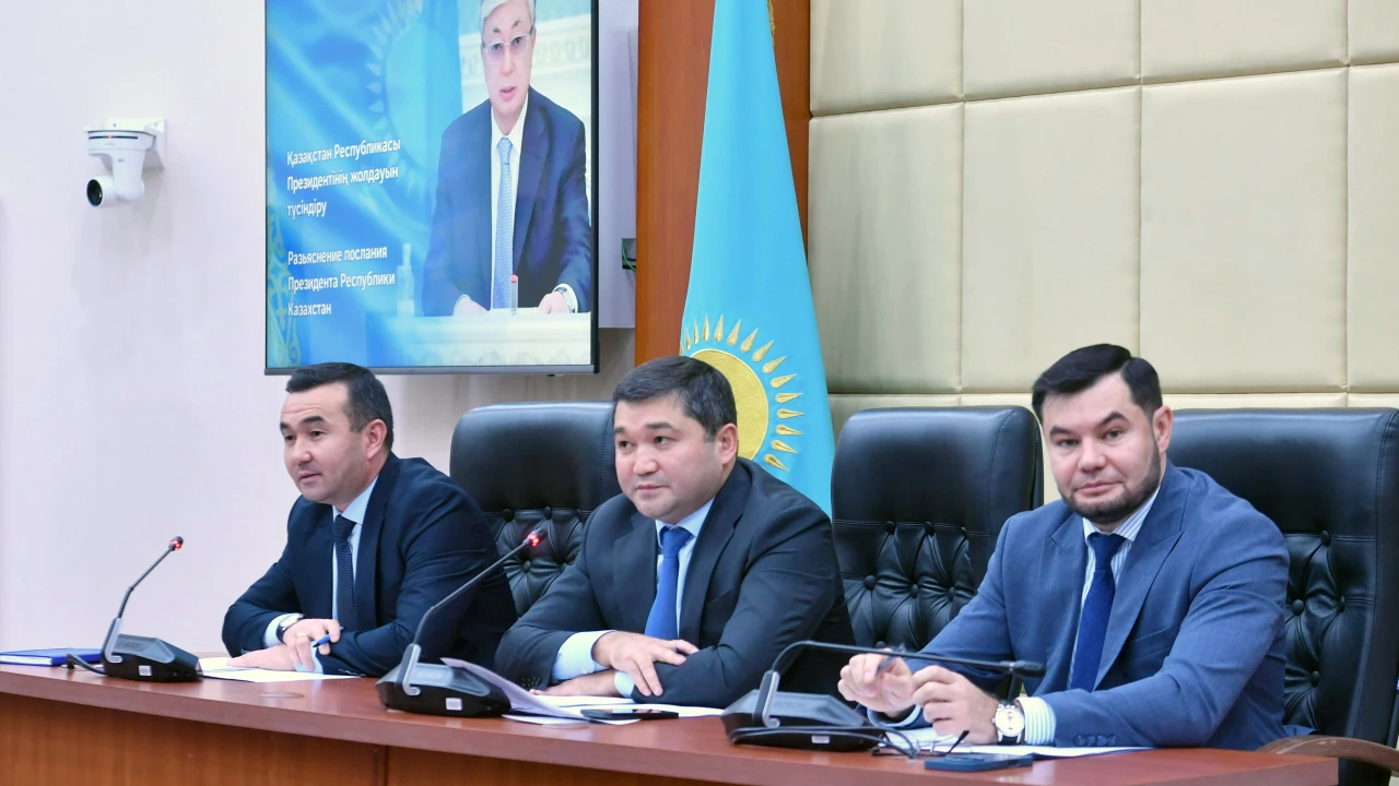 Басшылықтың Инженерлік орталықтың ұжымымен кездесуі